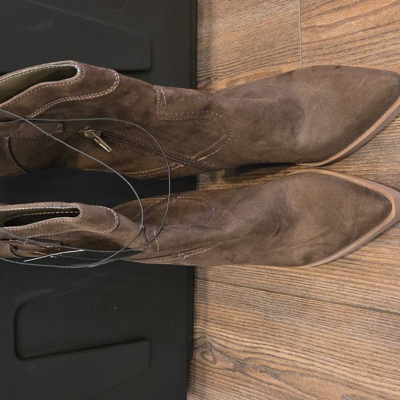 Forever21 Cowboy Boots - Picture 2 of 5